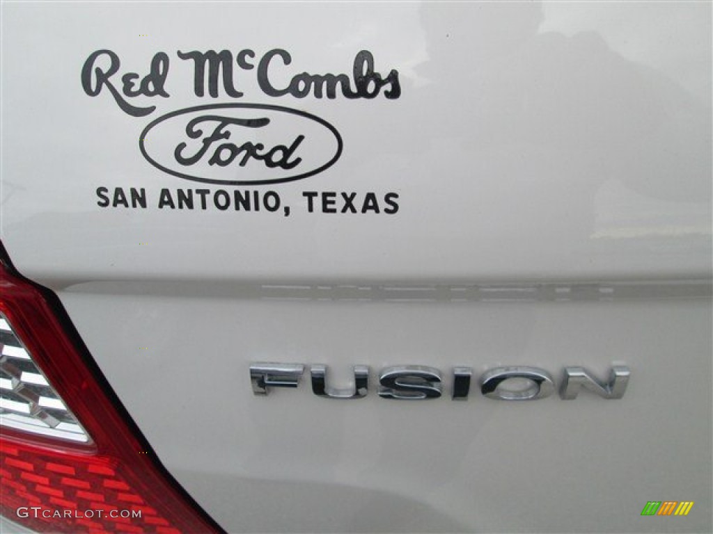 2010 Fusion S - White Suede / Medium Light Stone photo #2