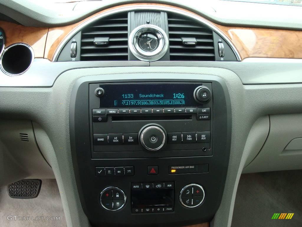 2008 Enclave CXL - Platinum Ice Metallic / Titanium/Dark Titanium photo #12