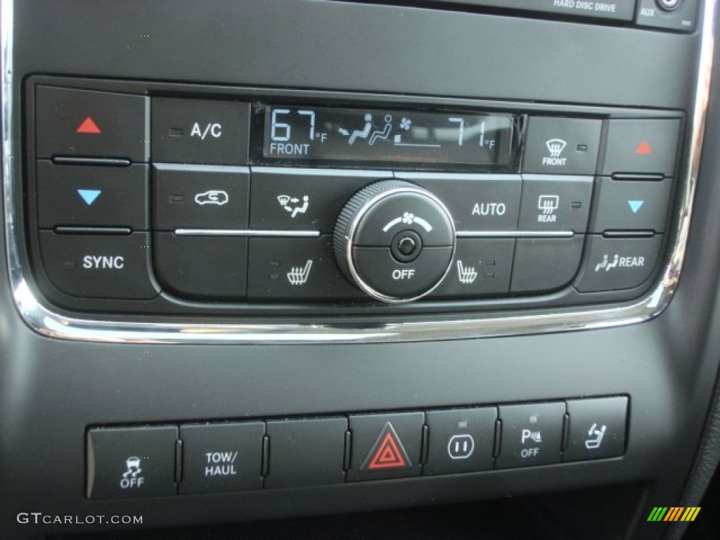 2011 Dodge Durango R/T Controls Photo #79014271