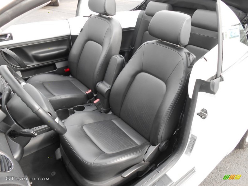 2009 Volkswagen New Beetle 2.5 Convertible Front Seat Photo #79015018