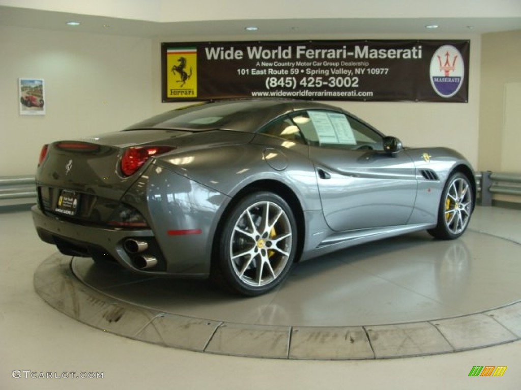 2011 California  - Grigio Silverstone (Dark Grey Metallic) / Cuoio photo #13