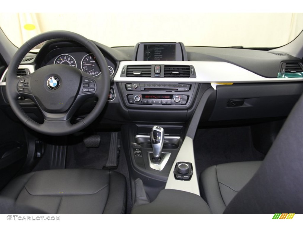 2013 BMW 3 Series 328i Sedan Black Dashboard Photo #79015407