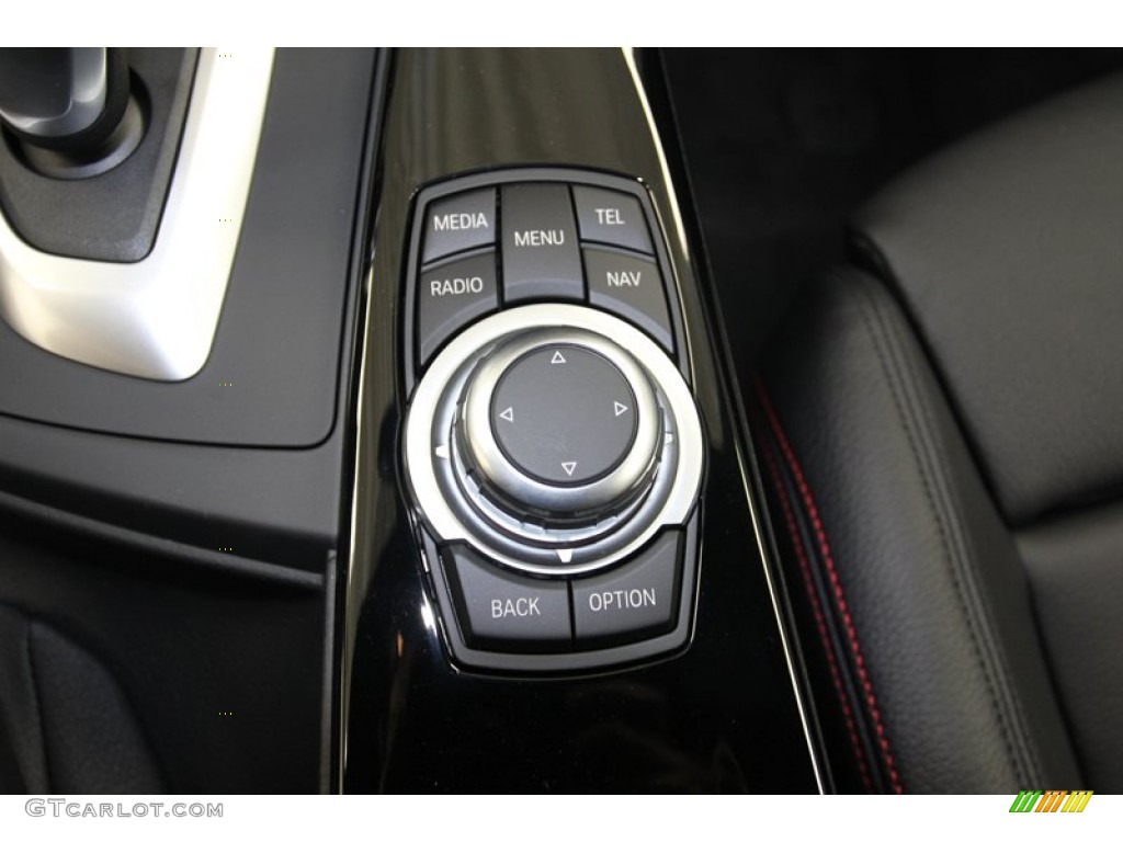 2013 BMW 3 Series 328i Sedan Controls Photo #79016845