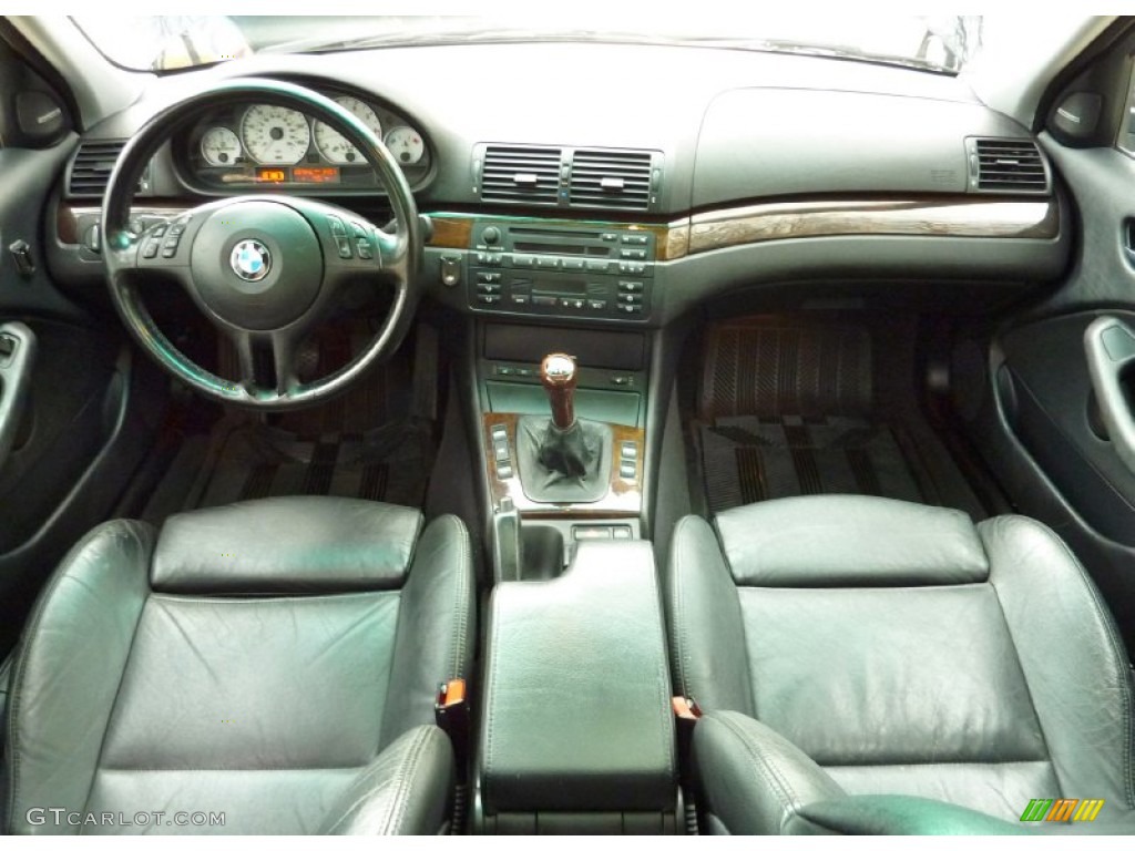 2001 3 Series 330i Sedan - Black Sapphire Metallic / Black photo #8