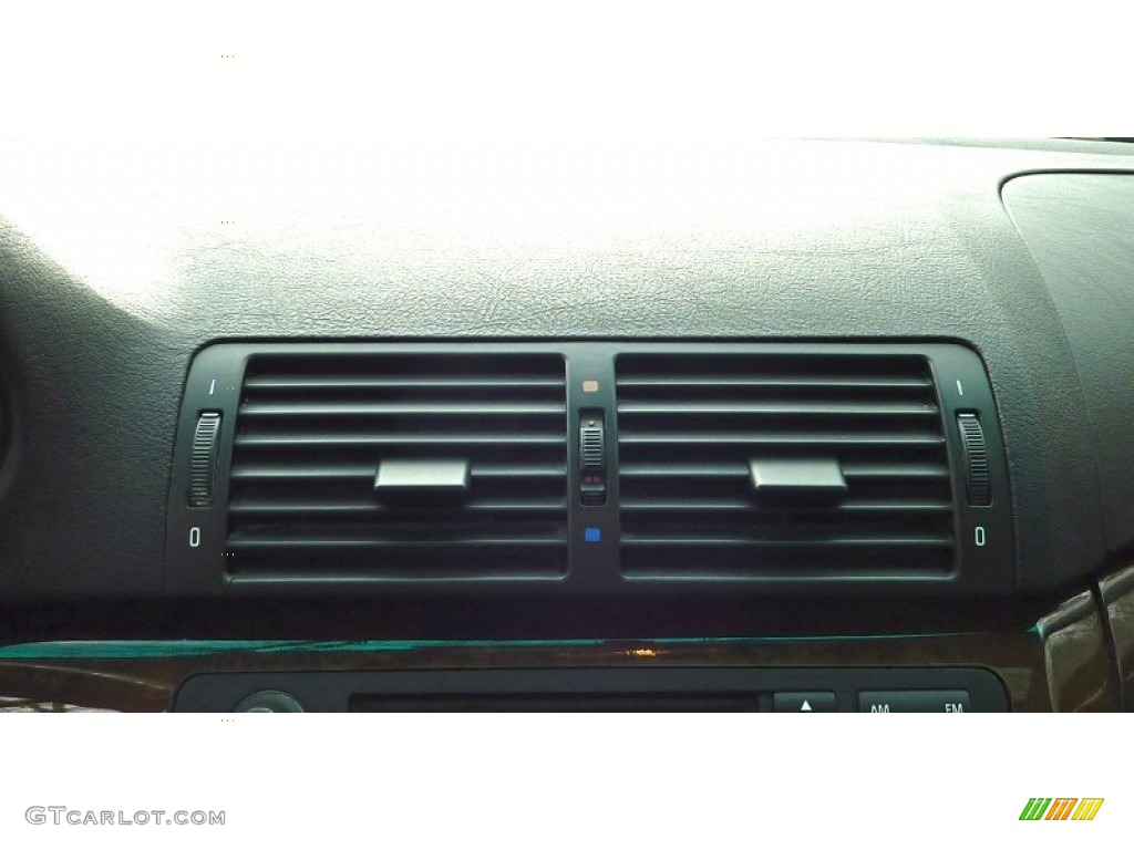 2001 3 Series 330i Sedan - Black Sapphire Metallic / Black photo #16