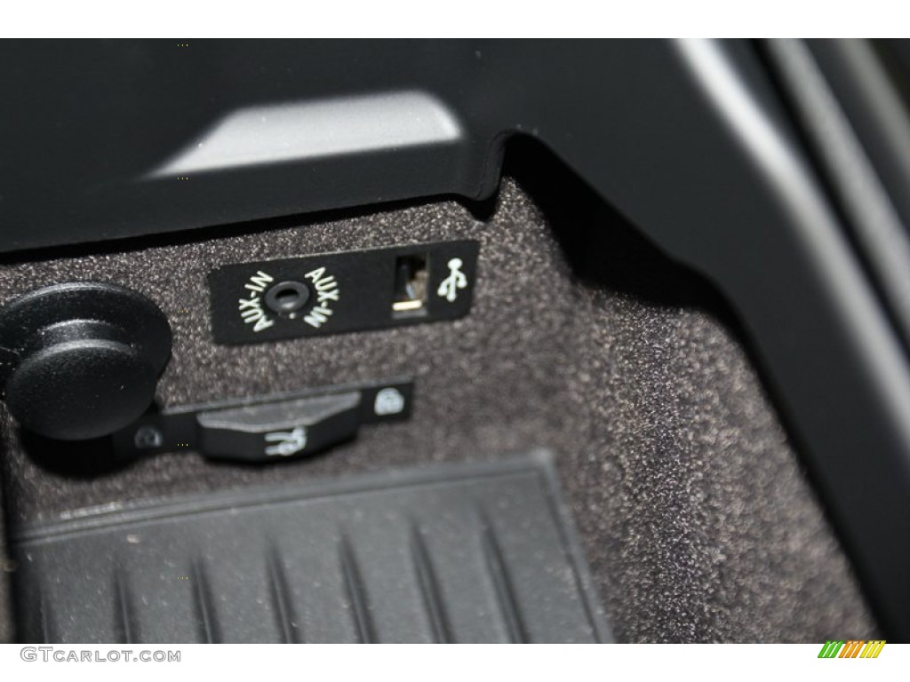 2013 M6 Convertible - Black Sapphire Metallic / Black photo #25