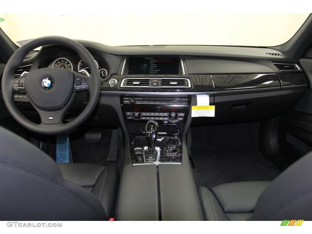 2013 7 Series 750Li Sedan - Black Sapphire Metallic / Black photo #4