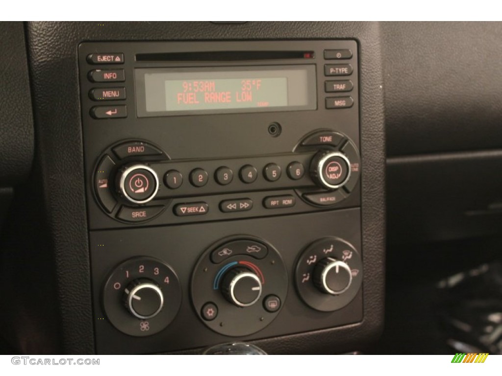 2009 Pontiac G6 V6 Sedan Controls Photo #79019996