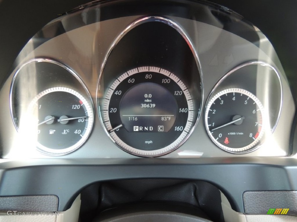 2010 C 300 Luxury - Sand Beige Metallic / Almond/Mocha photo #17