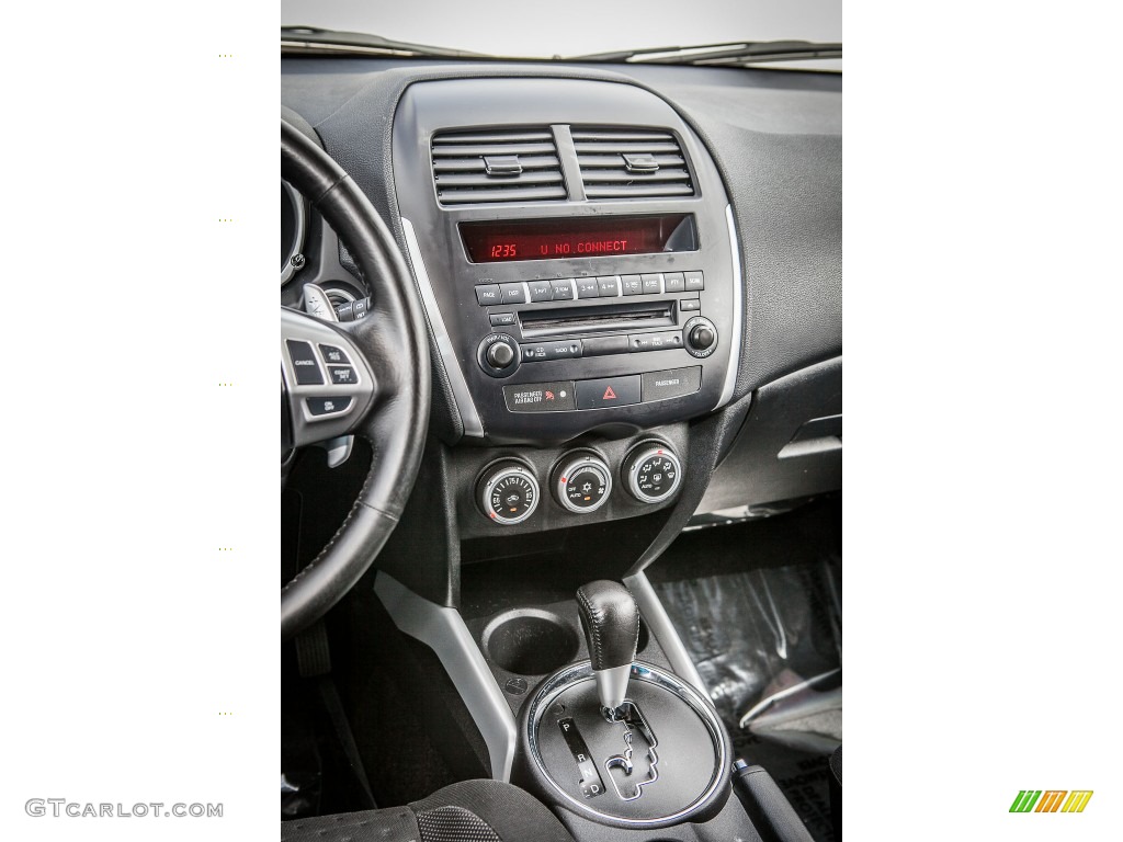 2011 Mitsubishi Outlander Sport SE Controls Photo #79021669