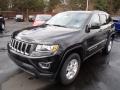 2014 Brilliant Black Crystal Pearl Jeep Grand Cherokee Laredo 4x4  photo #2