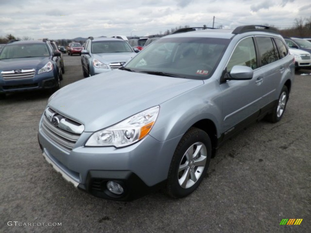 Ice Silver Metallic 2013 Subaru Outback 2.5i Limited Exterior Photo #79027260