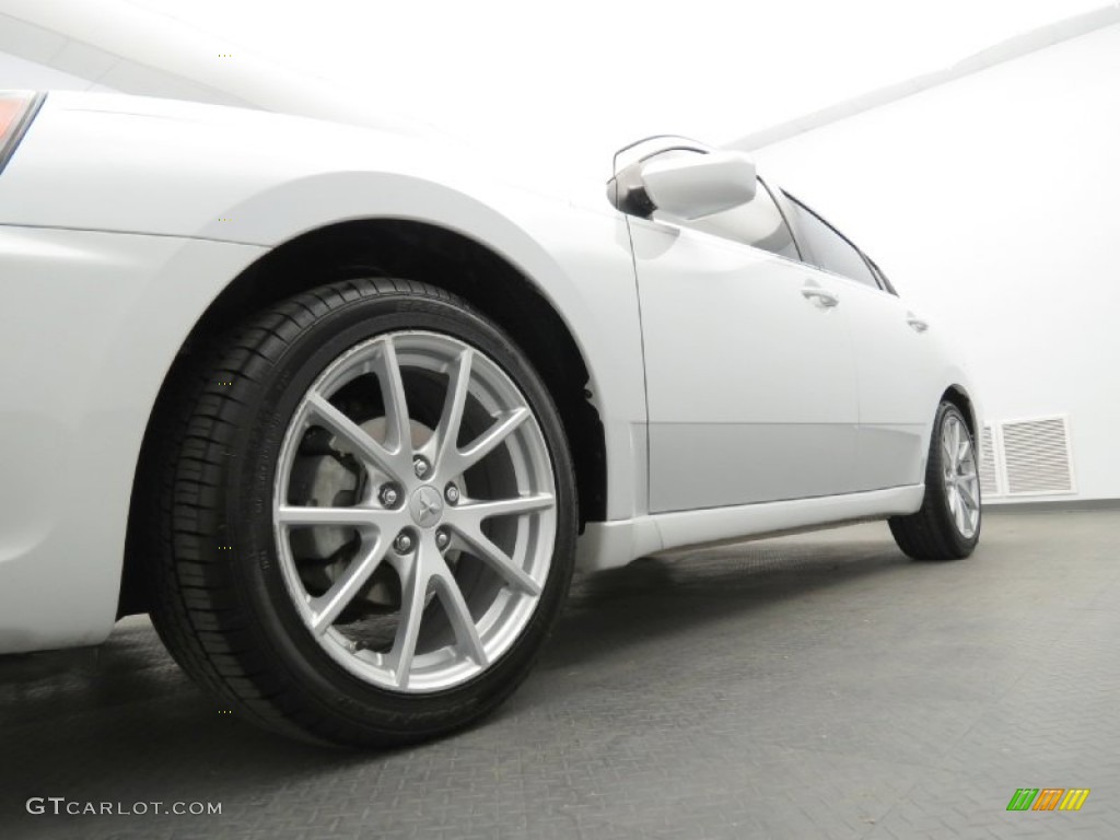 2011 Galant SE - White Pearl / Gray Sport photo #21