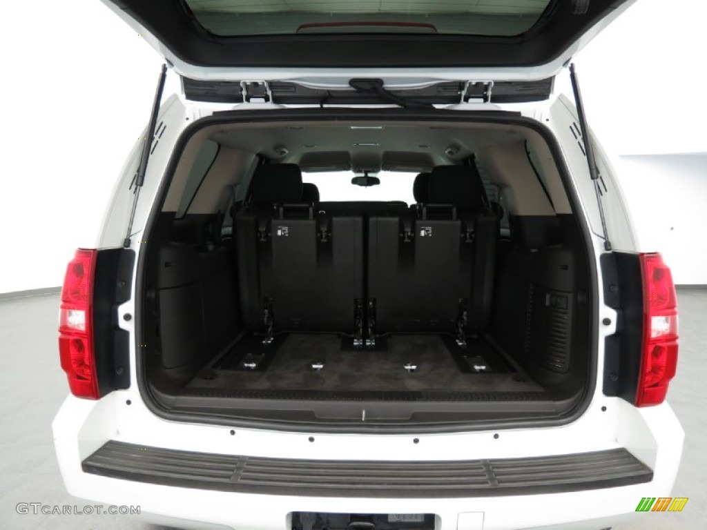 2011 Tahoe LS - Summit White / Ebony photo #12