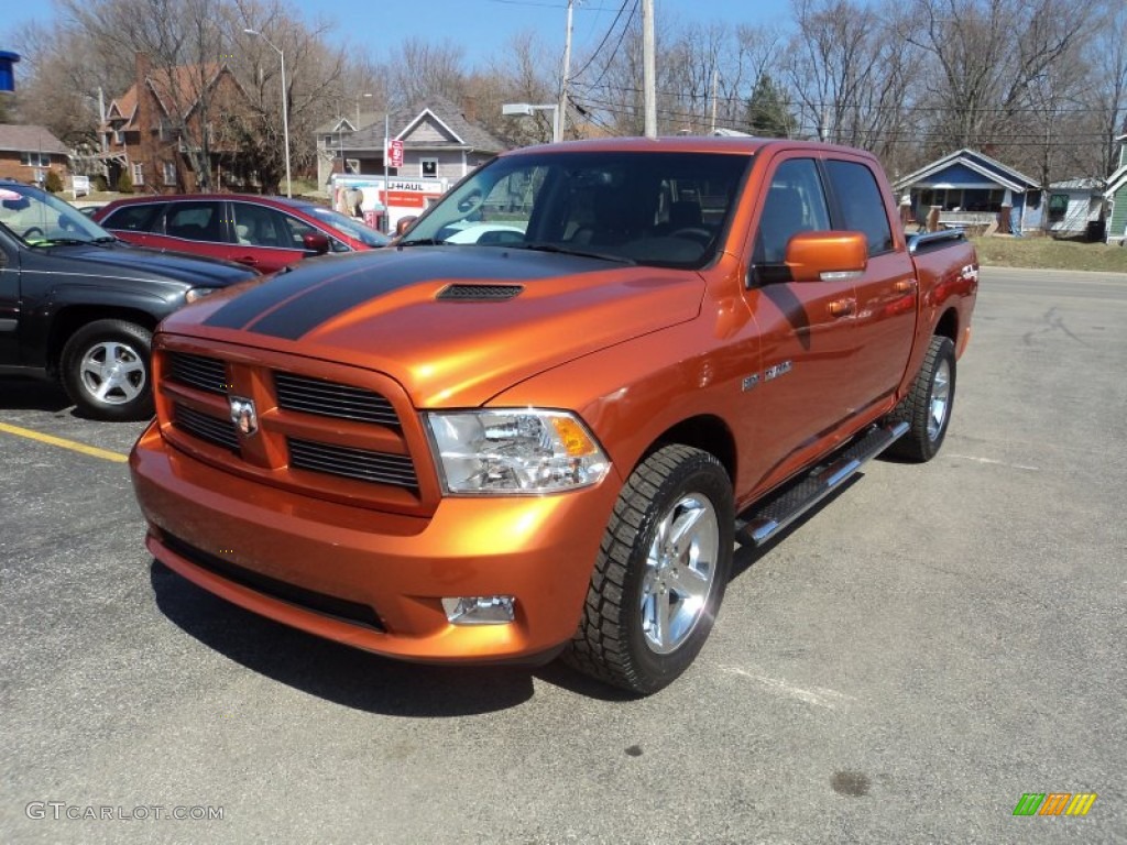 2010 Ram 1500 Sport Crew Cab 4x4 - Mango Tango Pearl / Dark Slate Gray photo #2
