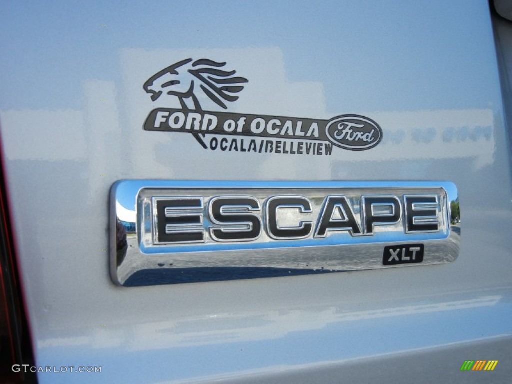 2010 Escape XLT V6 - Ingot Silver Metallic / Charcoal Black photo #9