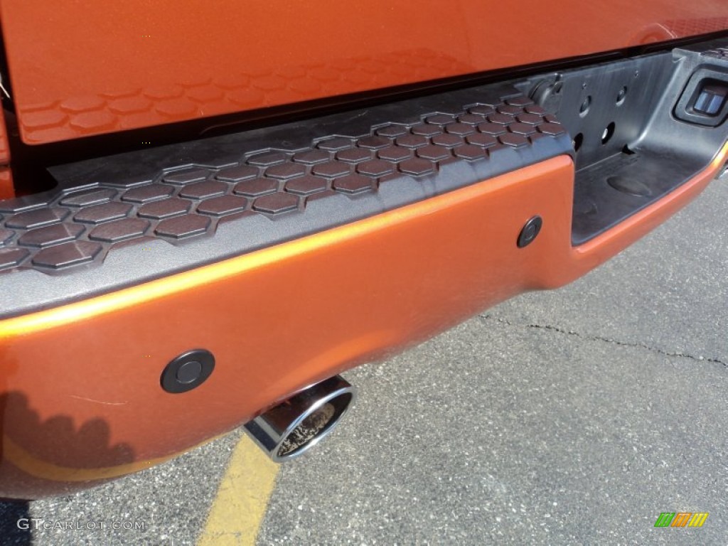 2010 Ram 1500 Sport Crew Cab 4x4 - Mango Tango Pearl / Dark Slate Gray photo #30