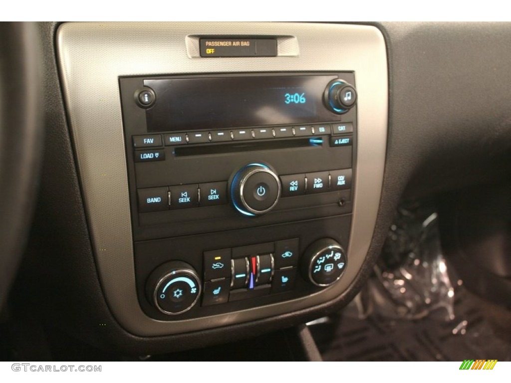 2007 Chevrolet Impala SS Controls Photos