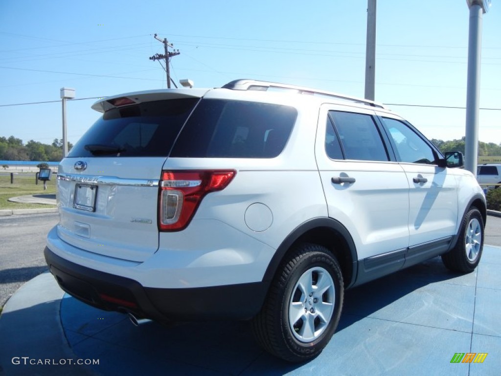 2013 Explorer EcoBoost - Oxford White / Medium Light Stone photo #3