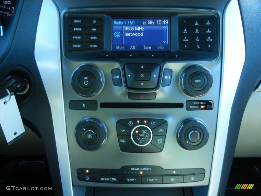 2013 Ford Explorer EcoBoost Controls Photo #79037704