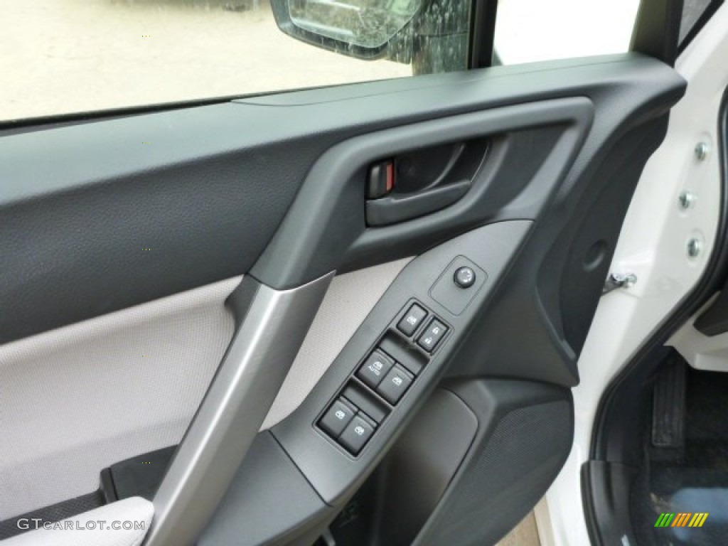 2014 Subaru Forester 2.5i Premium Controls Photo #79040002