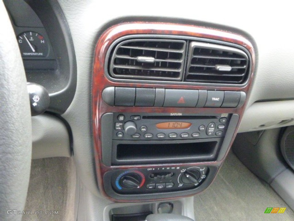 2002 Saturn L Series LW200 Wagon Controls Photos