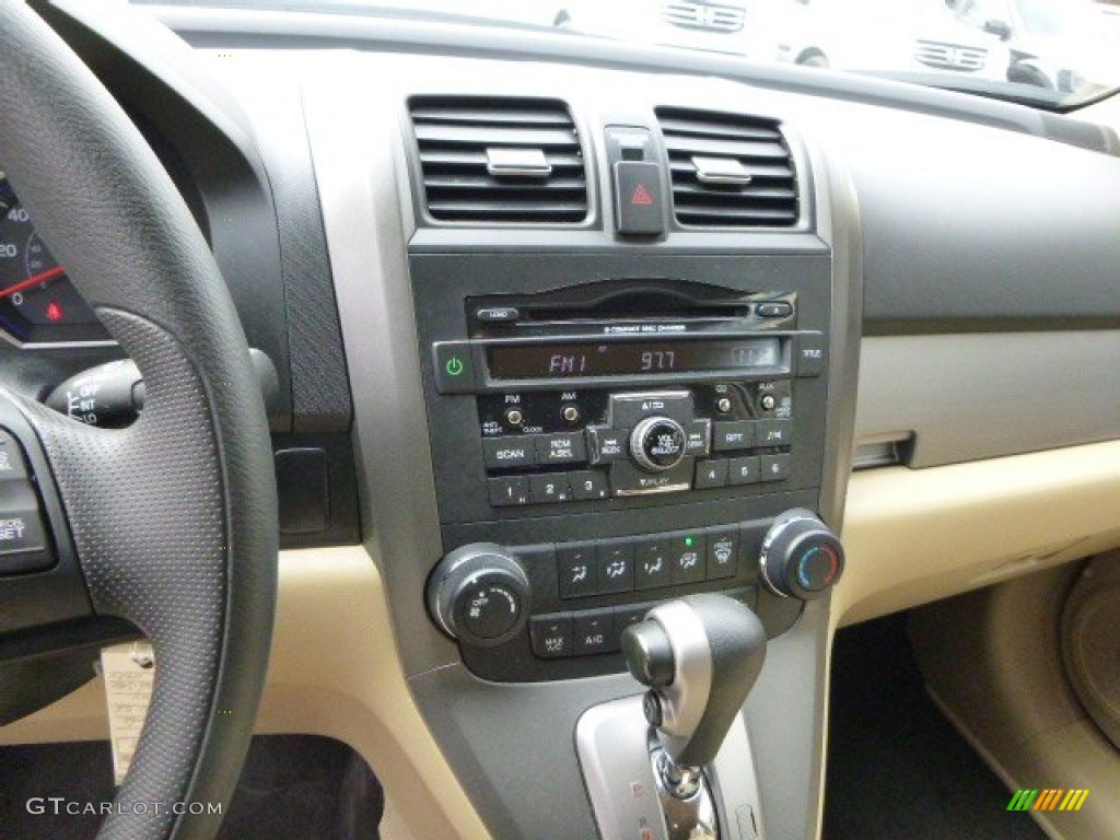 2011 CR-V SE 4WD - Opal Sage Metallic / Ivory photo #23