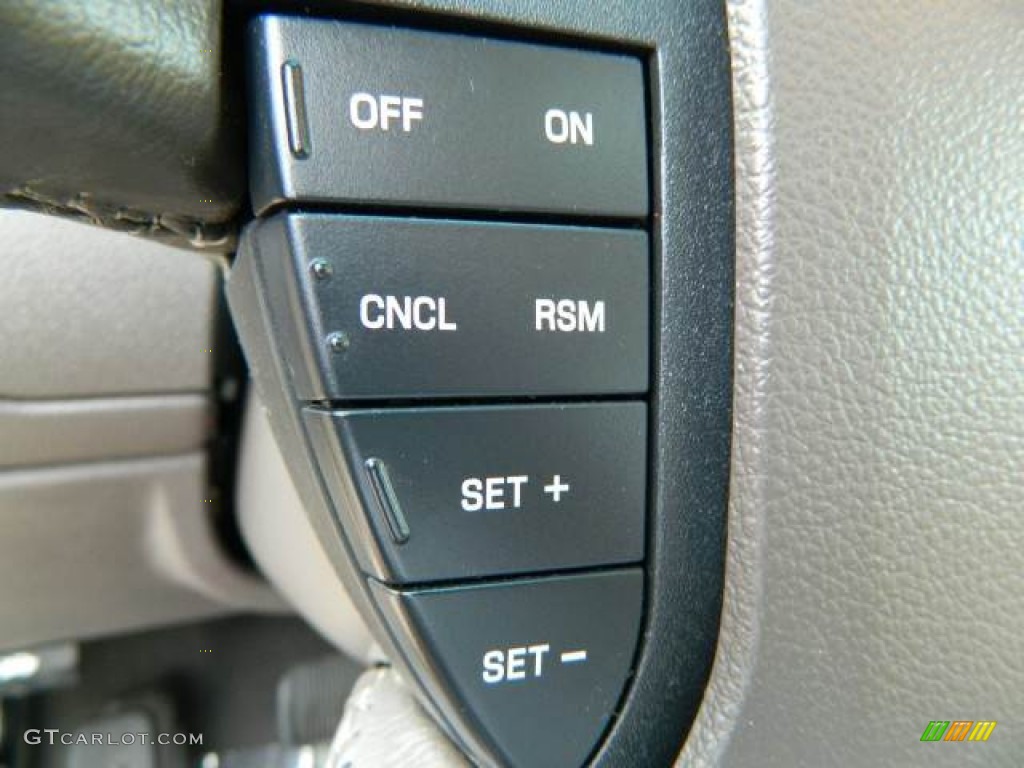 2008 Ford Taurus Limited Controls Photo #79042756