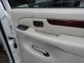 White Diamond - Escalade EXT AWD Photo No. 13