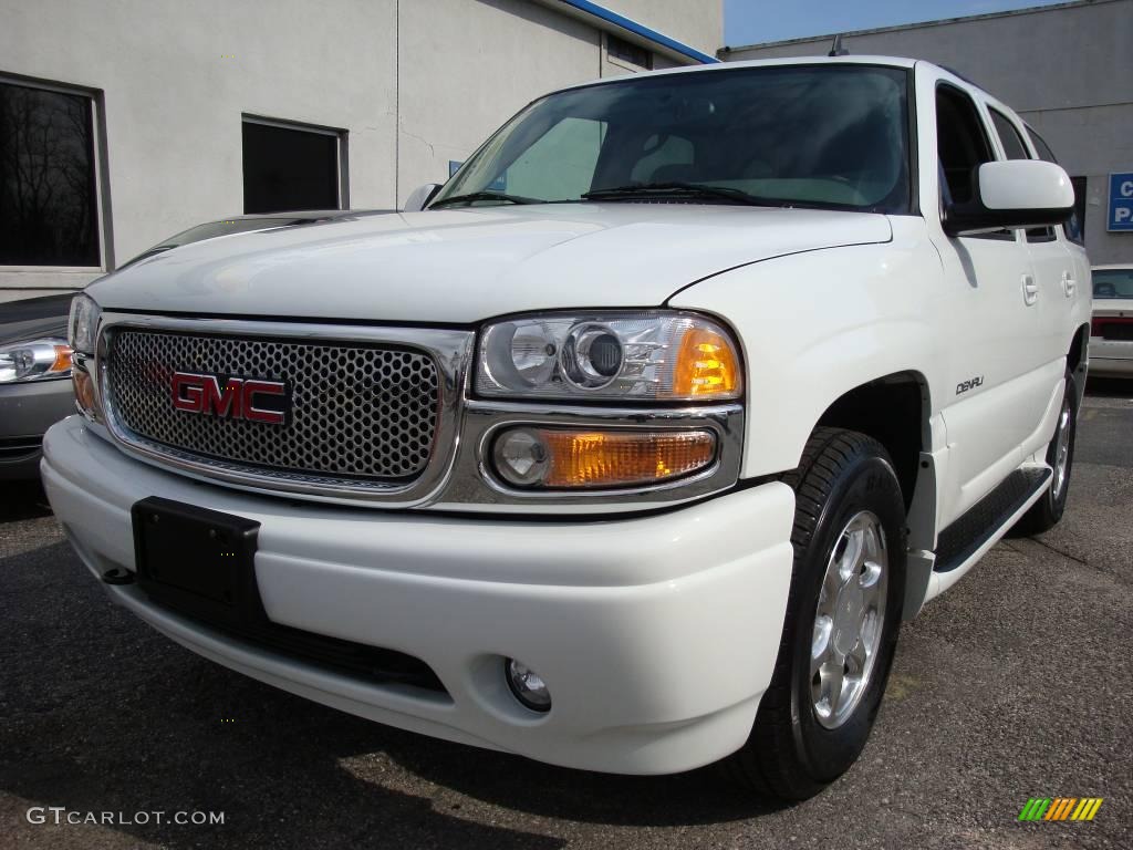 2006 Yukon Denali AWD - Summit White / Stone Gray photo #1