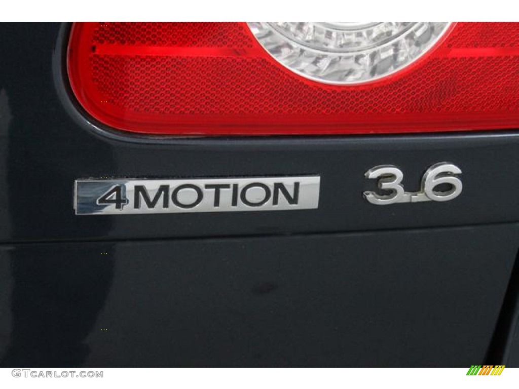 2007 Volkswagen Passat 3.6 4Motion Wagon Marks and Logos Photos