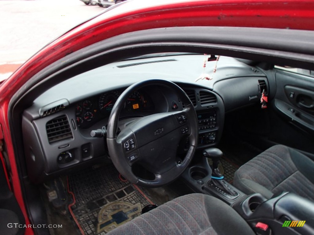 Ebony Interior 2002 Chevrolet Monte Carlo SS Photo #79044844