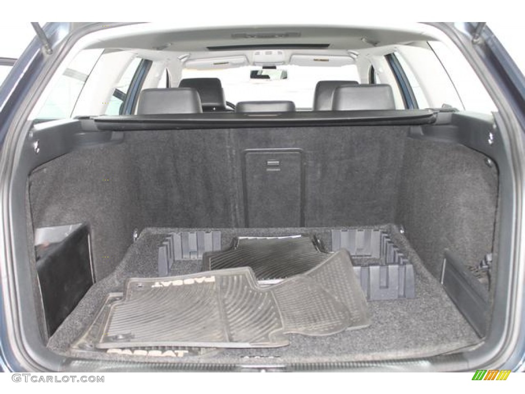 2007 Volkswagen Passat 3.6 4Motion Wagon Trunk Photos