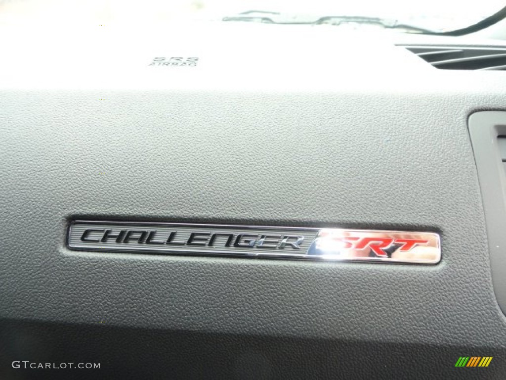 2013 Challenger SRT8 392 - Plum Crazy Pearl / Dark Slate Gray photo #16