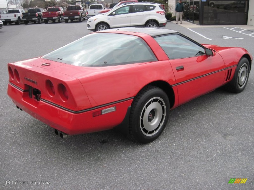 1985 Corvette Coupe - Bright Red / Saddle photo #3