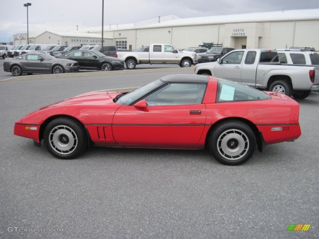 1985 Corvette Coupe - Bright Red / Saddle photo #5