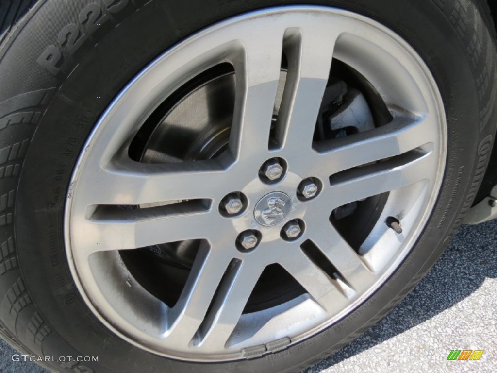 2005 Dodge Magnum R/T Wheel Photos