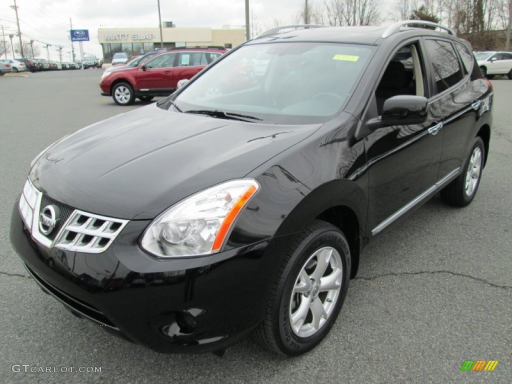 2011 Rogue SV AWD - Wicked Black / Black photo #2
