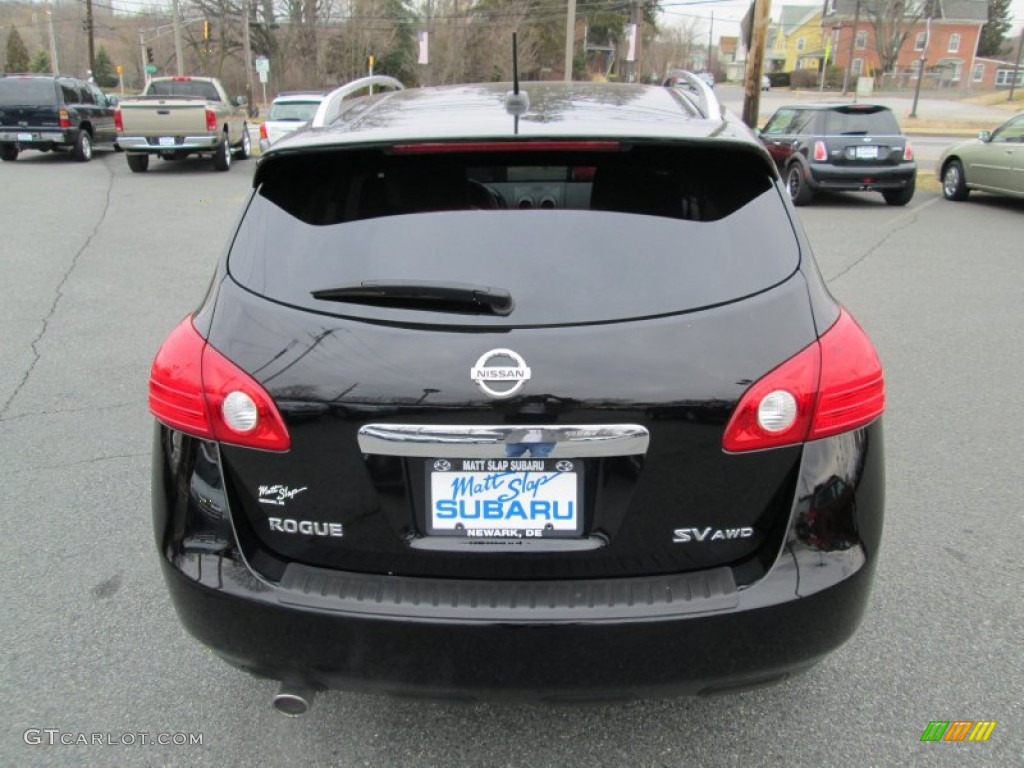 2011 Rogue SV AWD - Wicked Black / Black photo #7