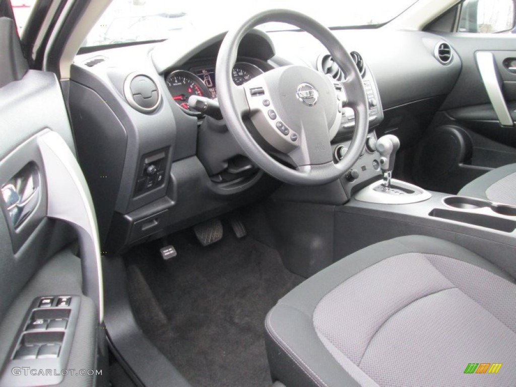 2011 Rogue SV AWD - Wicked Black / Black photo #11