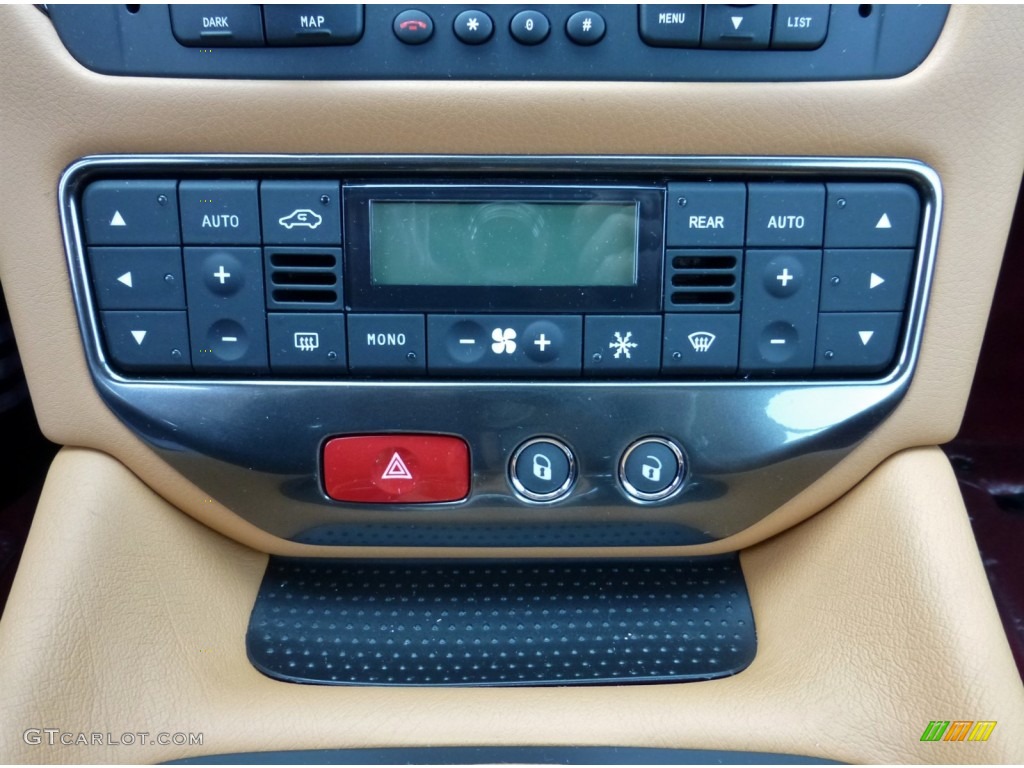 2013 Maserati GranTurismo Convertible GranCabrio Controls Photo #79049350