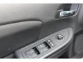 Black - 200 LX Sedan Photo No. 16