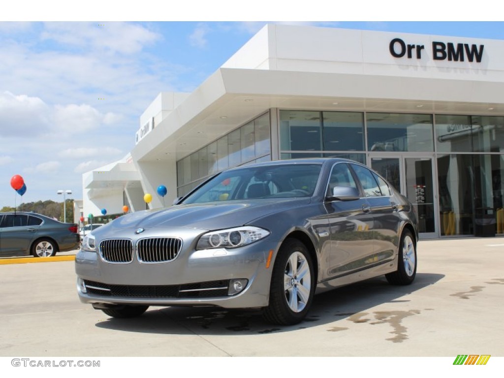 2013 5 Series 528i Sedan - Space Gray Metallic / Black photo #1