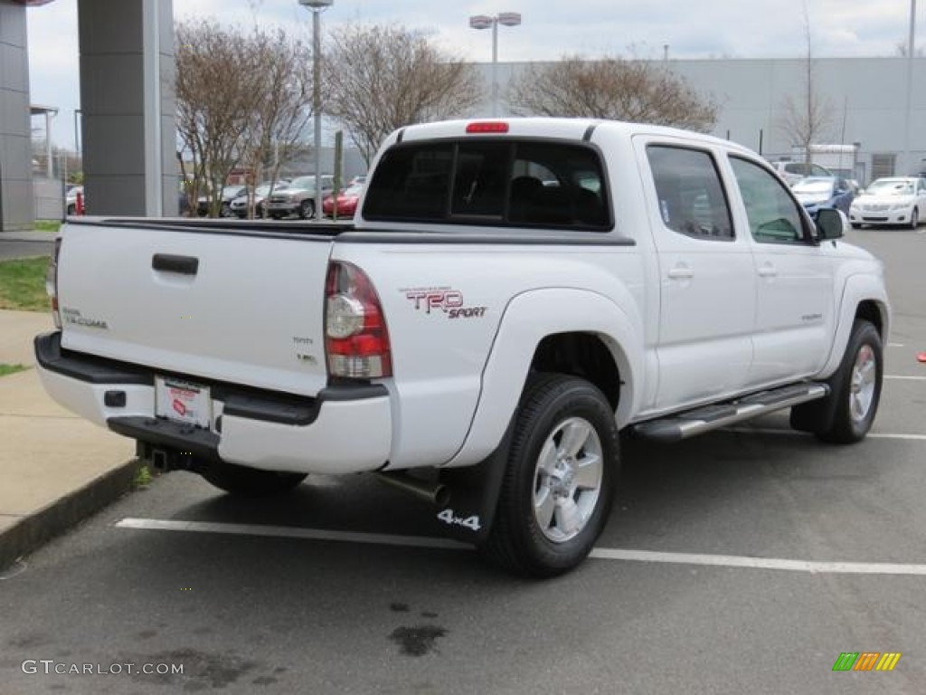 2013 Tacoma V6 TRD Sport Double Cab 4x4 - Super White / Graphite photo #17