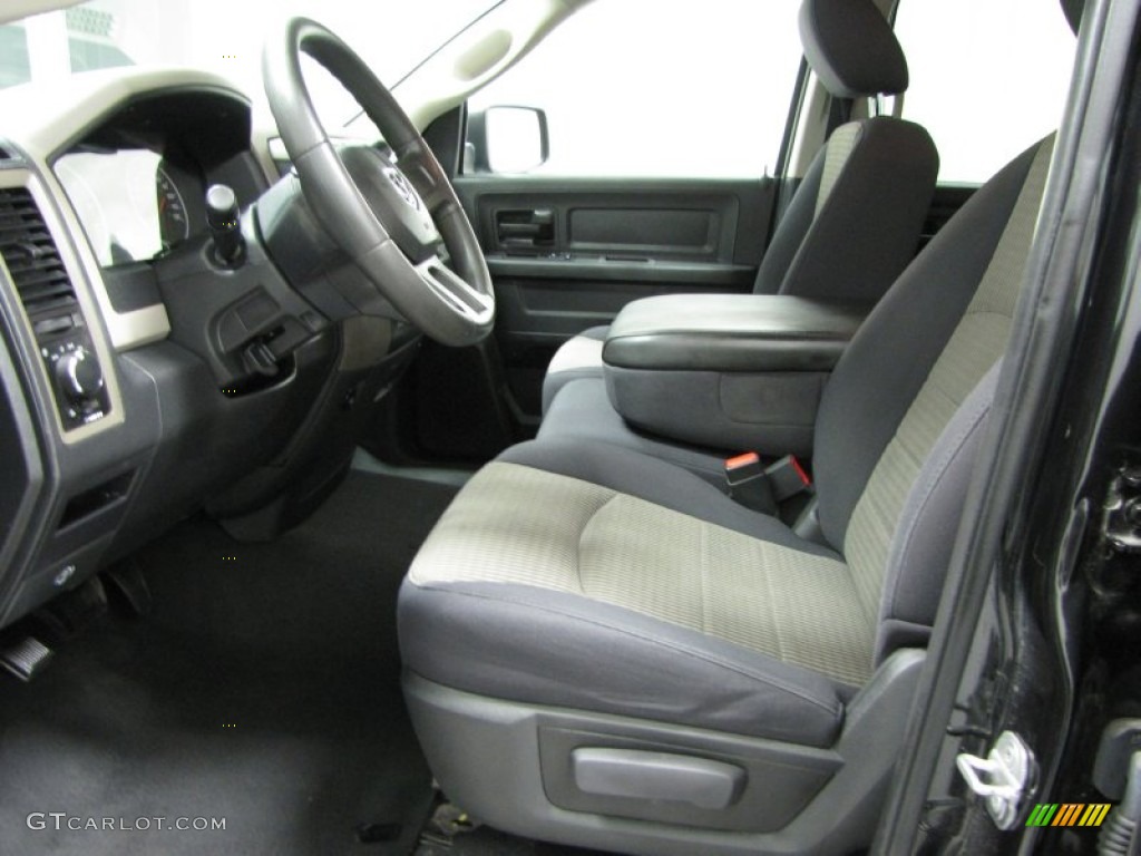 2010 Ram 1500 ST Quad Cab 4x4 - Brilliant Black Crystal Pearl / Dark Slate/Medium Graystone photo #6