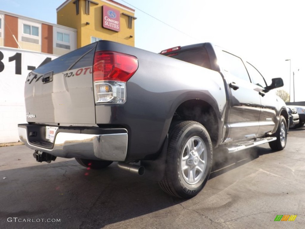 2013 Tundra SR5 CrewMax - Magnetic Gray Metallic / Graphite photo #8