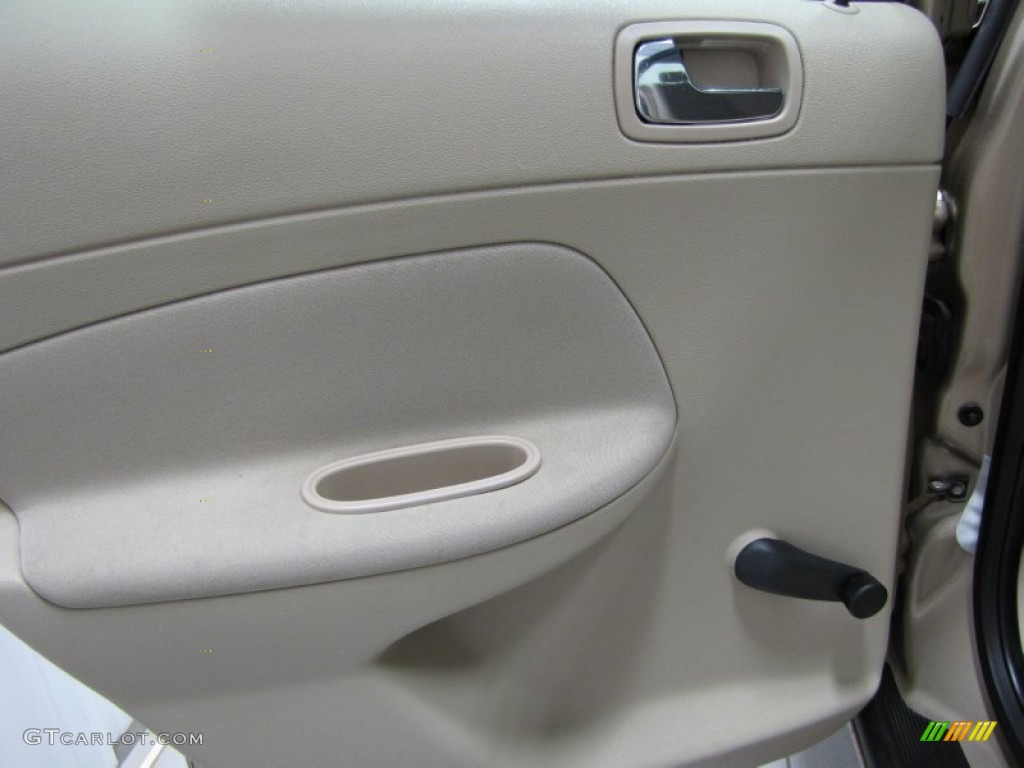 2007 Cobalt LS Sedan - Sandstone Metallic / Neutral Beige photo #10