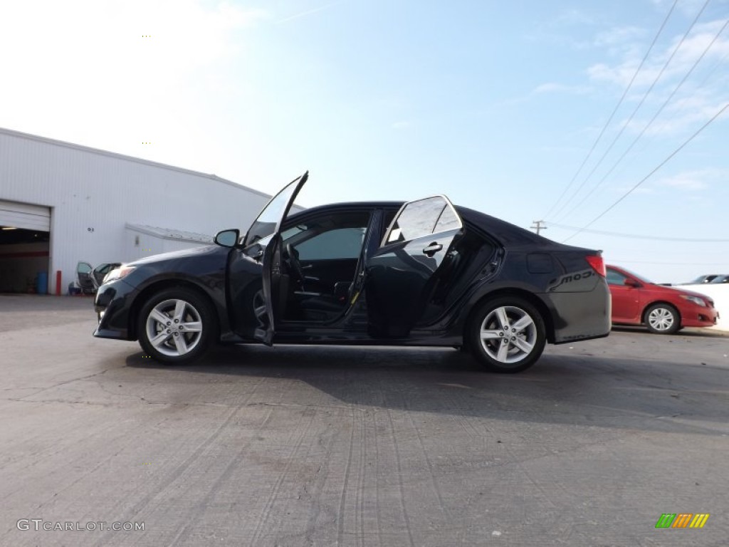 2013 Camry SE - Cosmic Gray Metallic / Black photo #5
