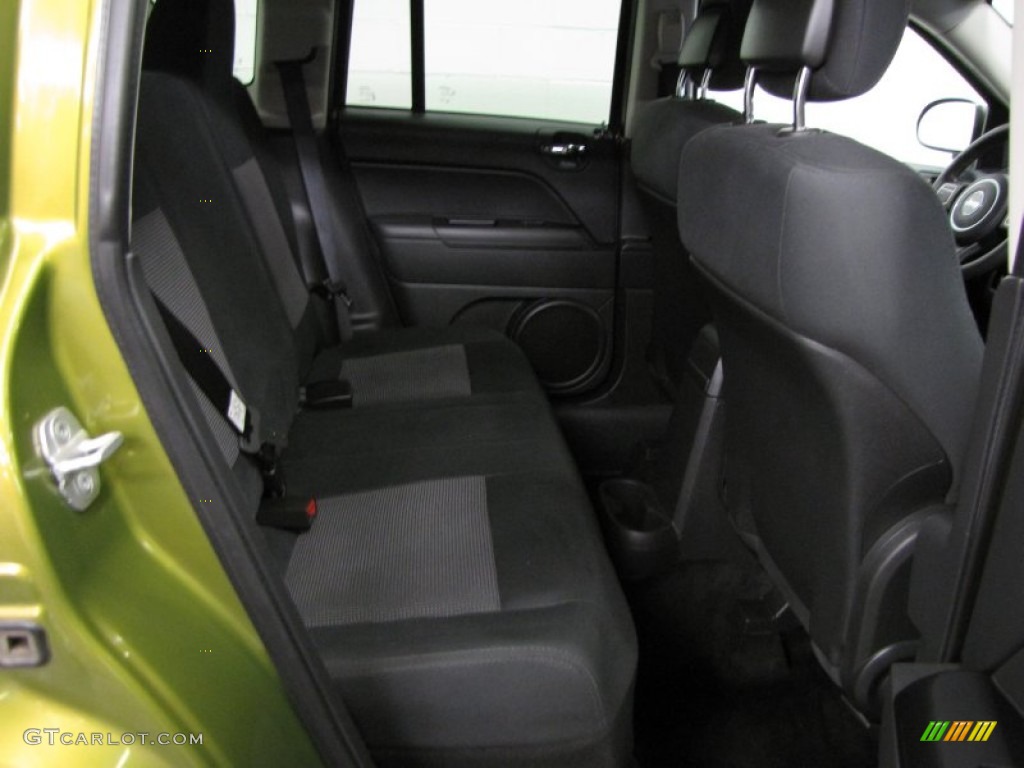 2012 Compass Latitude 4x4 - Rescue Green Metallic / Dark Slate Gray photo #8