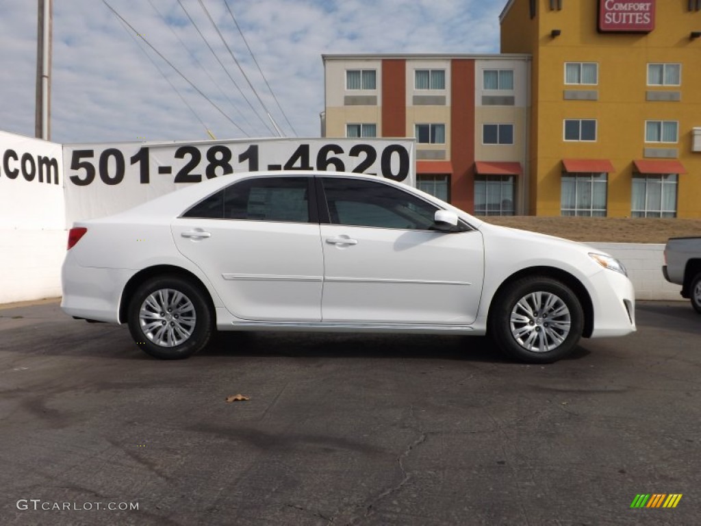 2013 Camry LE - Super White / Ivory photo #9